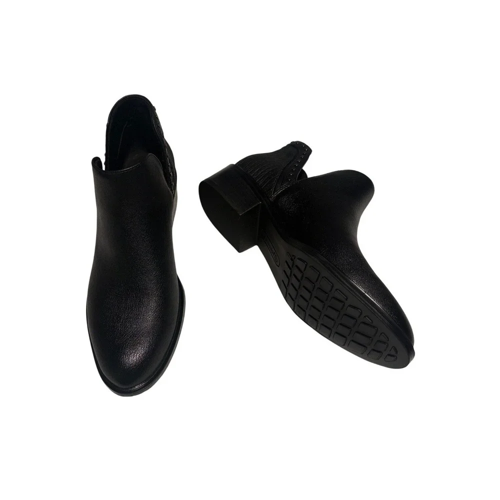 Baretraps Avril Black Faux Leather Cutout Ankle Boots Women's‎ Size 5.5 M